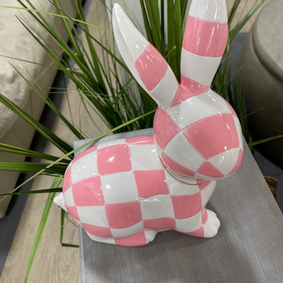Easter Bunny & Egg Pink and White Checkered Tabletop Decor NWT HTF - Picture 6 of 7